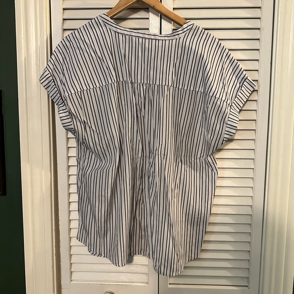 🍄Last Chance🍄 Apt 9 Striped Blouse - Picture 4 of 4